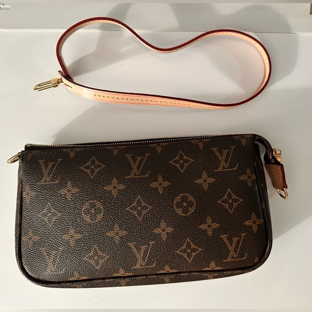 Pochette Accessoires